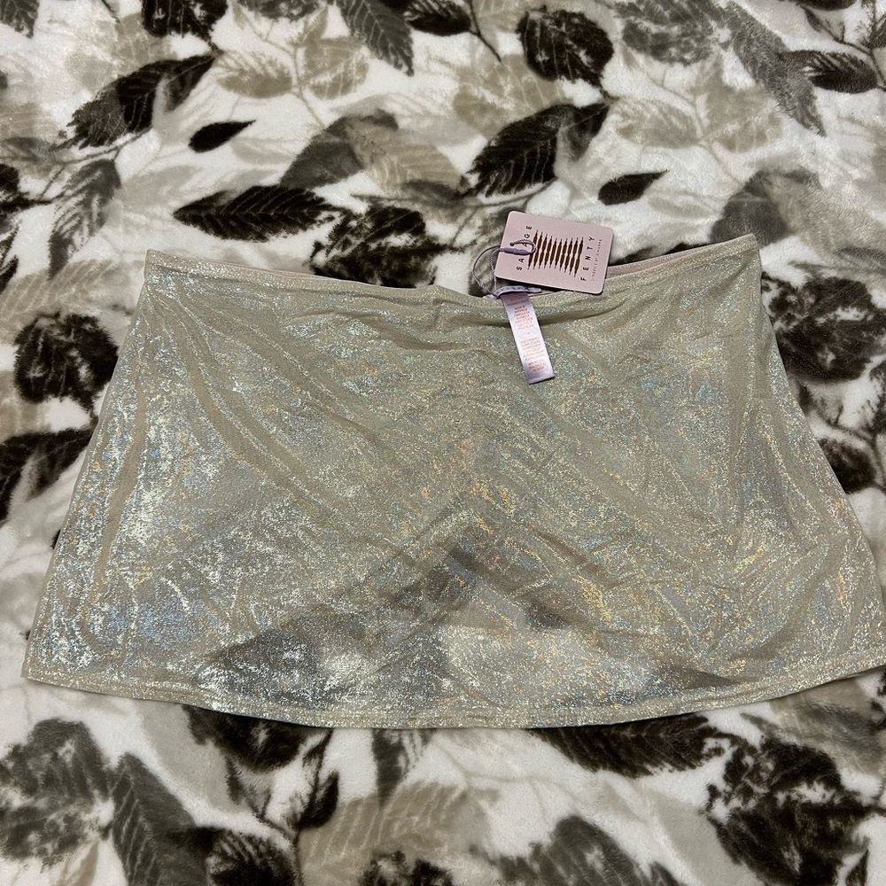 NWT Savage x Fenty layering skirt